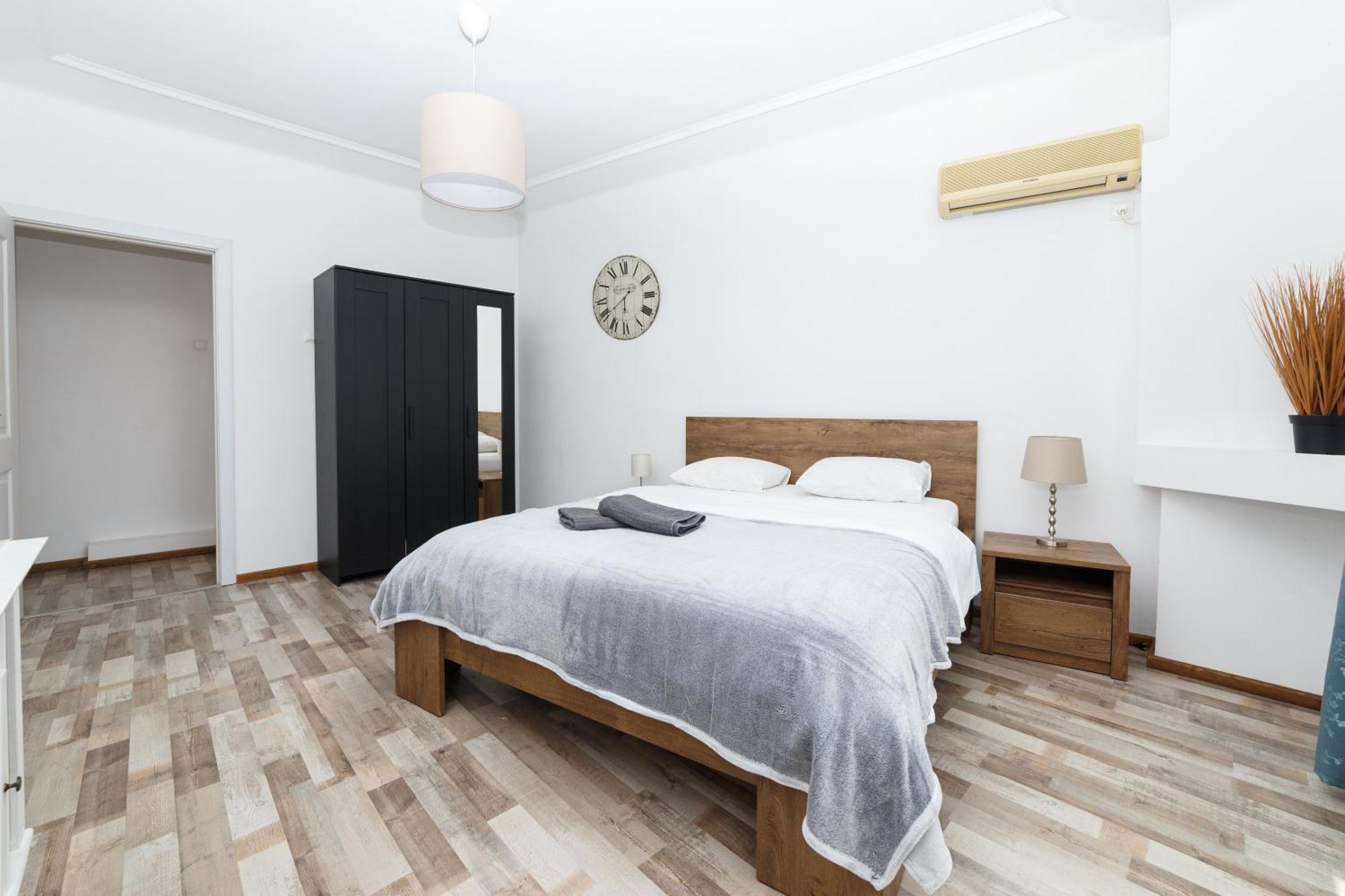 Color Apartments Street Blanari 12 Bükreş Dış mekan fotoğraf